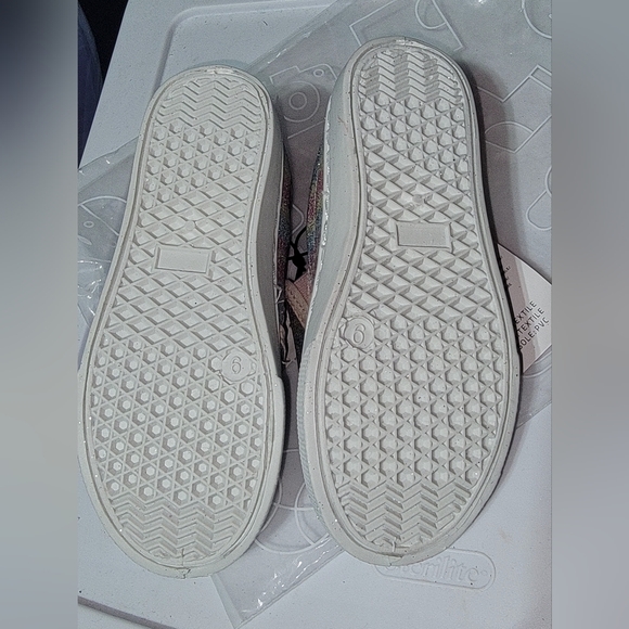 Josiny girls shoes sz 6 - Picture 2 of 3